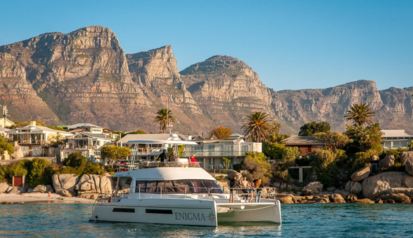 yacht charter v&a waterfront